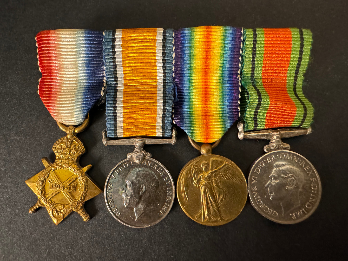 Photo 1 of WW1 and WW2 British Army Veteran Miniature Medal Bar - collectible militaria item