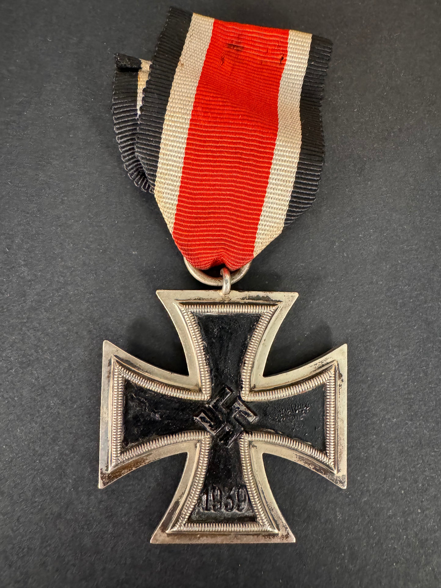 Photo 2 of 1939 Iron Cross 2nd Class '106' Brüder Schneider - collectible militaria item