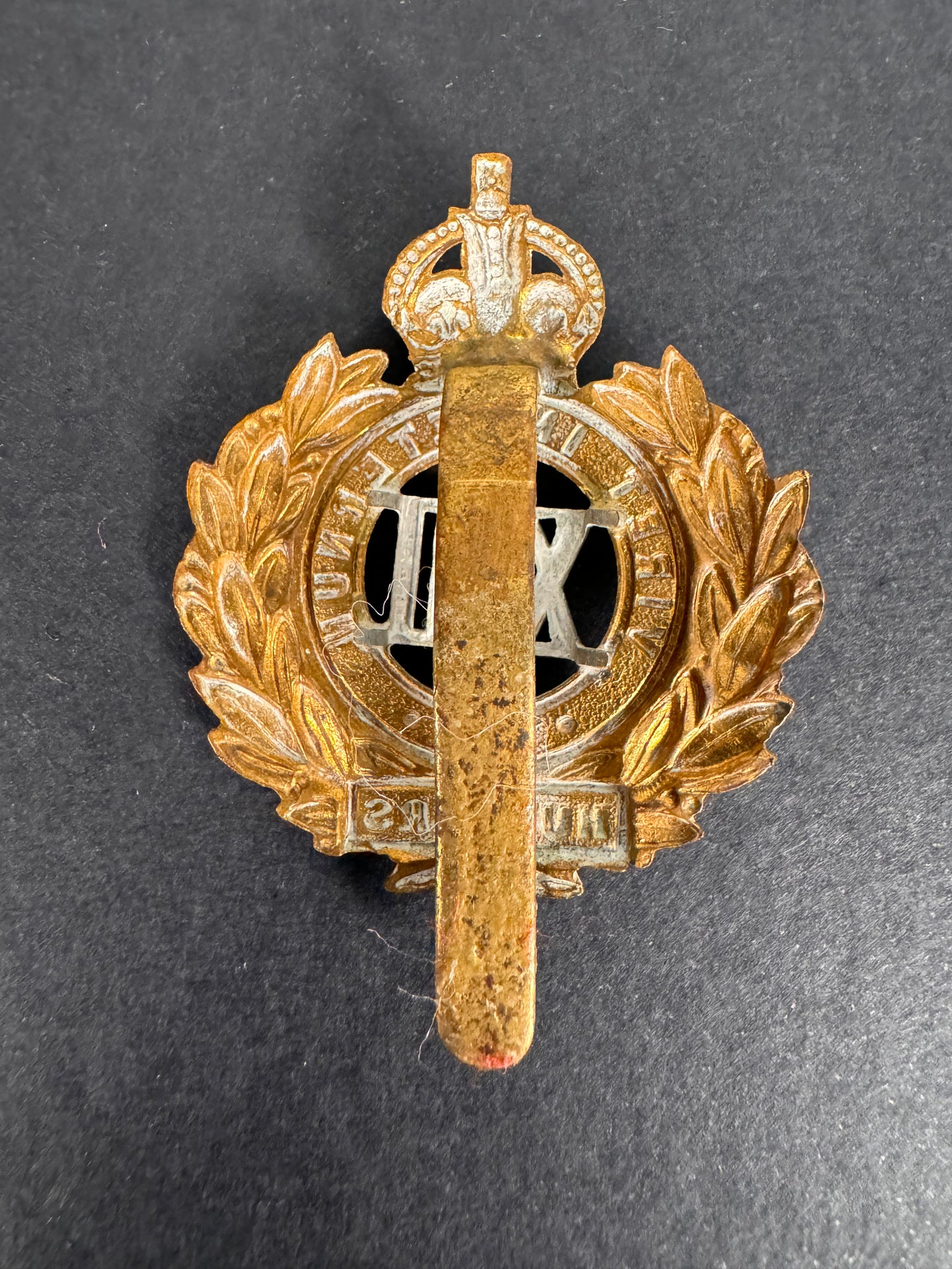 Photo 2 of WW1 British Army 13th Hussars Cavalry Cap Badge XIII - collectible militaria item