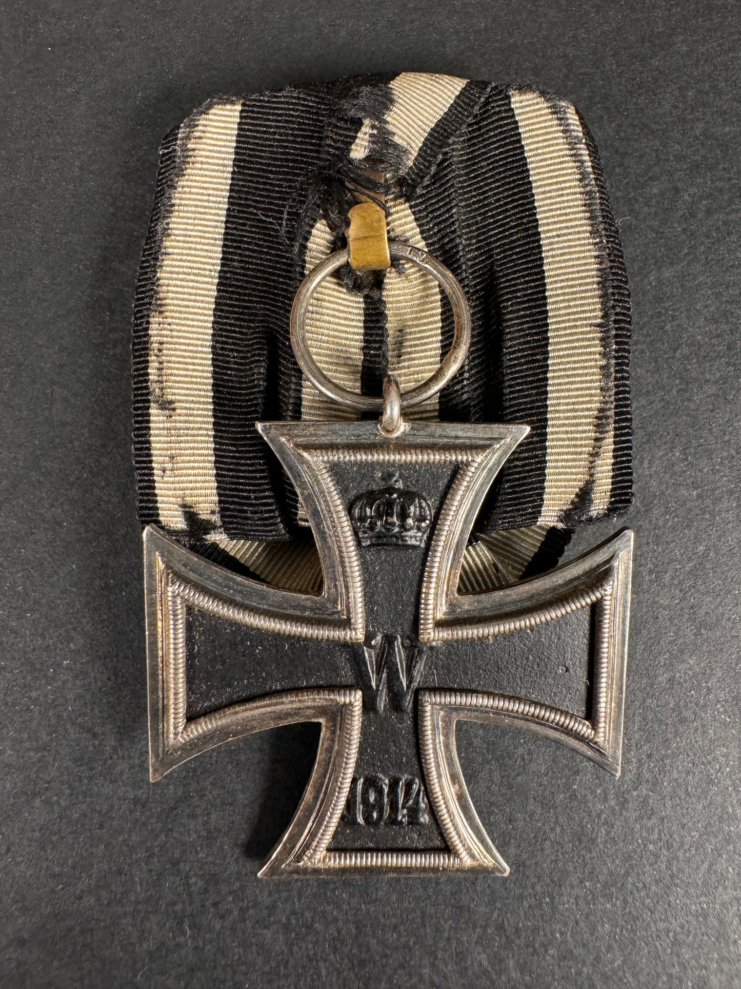 Photo 1 of 1914 Iron Cross 2nd Class Medal IW - collectible militaria item