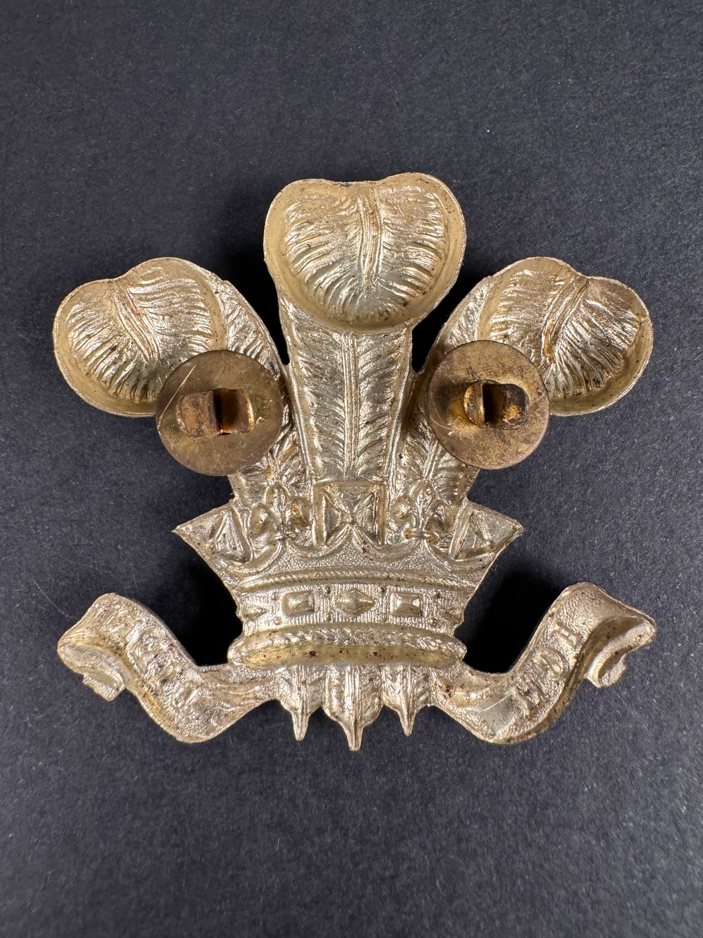 Photo 2 of Victorian British Army 10th Hussars Sergeant's Uniform Arm Badge - collectible militaria item