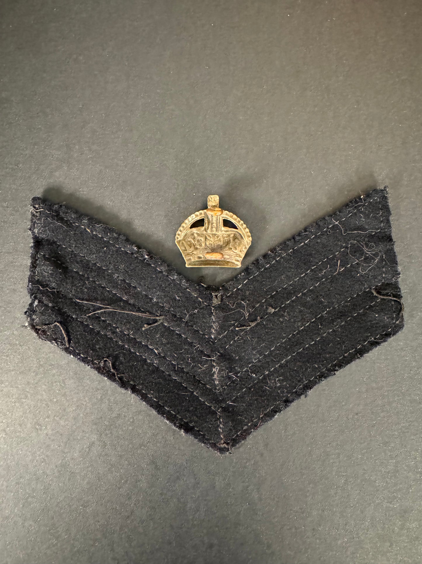 Photo 2 of WW2 British Royal Air Force Flight Sergeant Rank Arm Badge - collectible militaria item