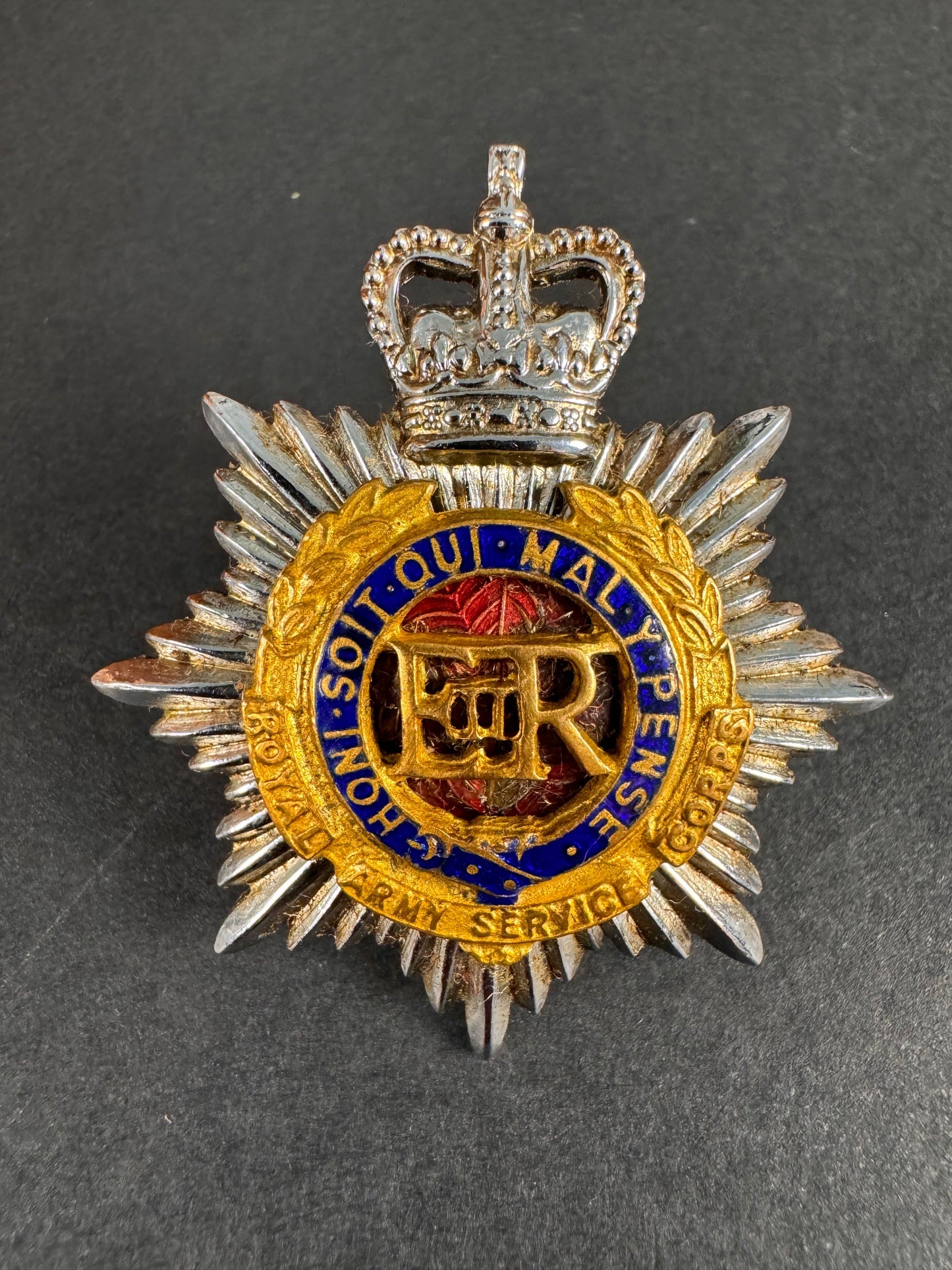 Photo 1 of British Royal Army Service Corps Officer’s Cap Badge - collectible militaria item