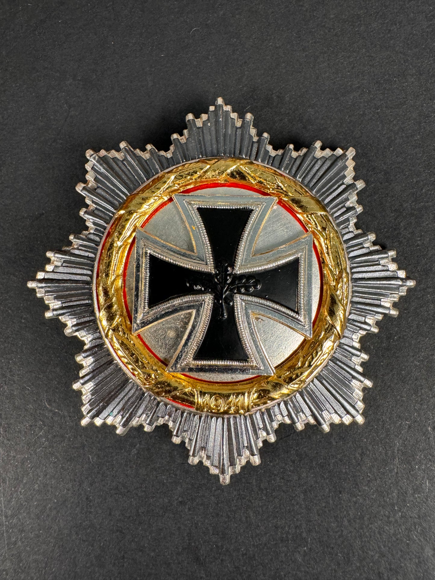 Photo 1 of WW2 German Cross in Gold 1957 (Deutsches Kreuz) - collectible militaria item