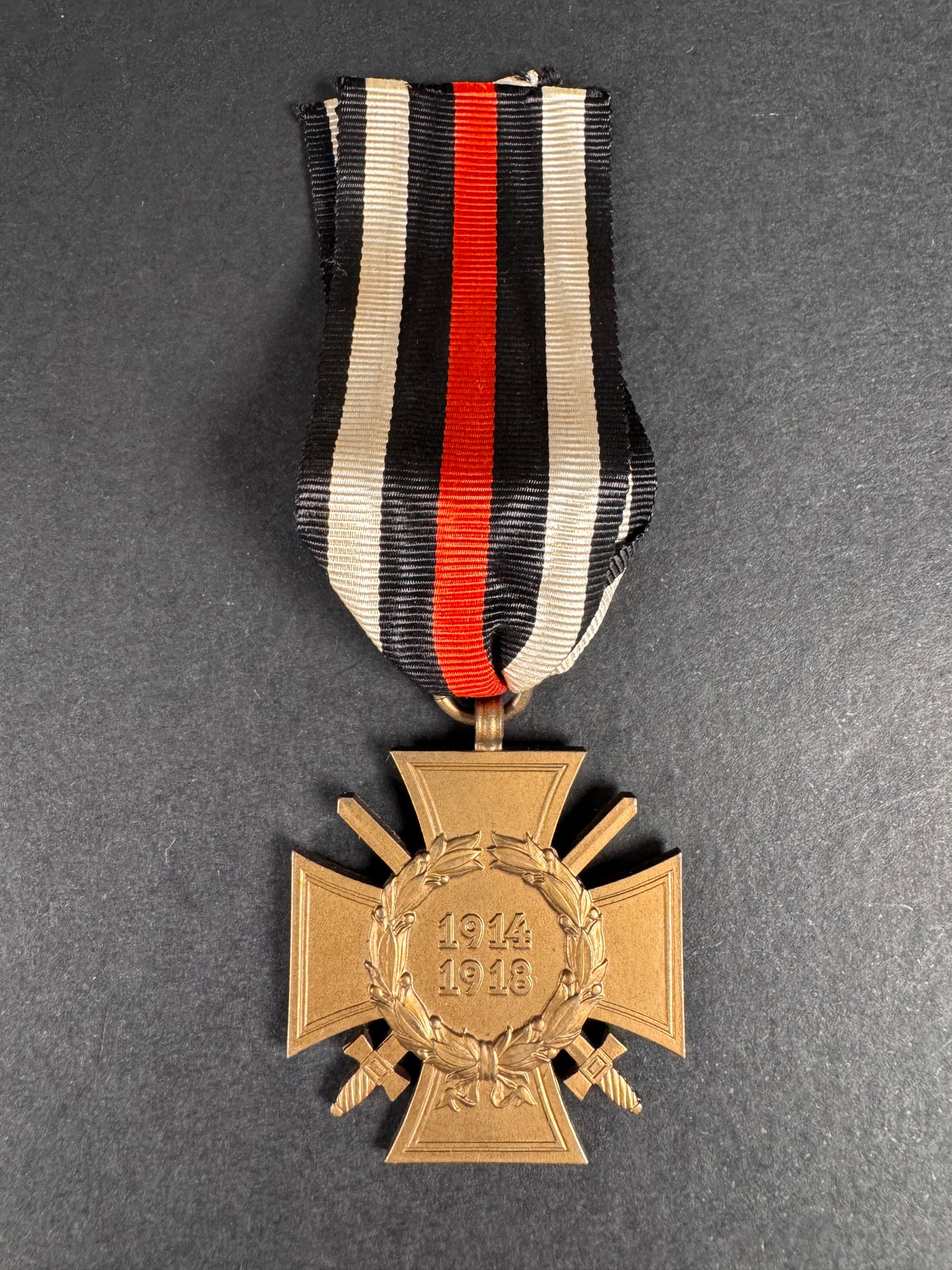 Photo 1 of WW2 German Honour Cross of the World War 1914 - 1918 Medal Maker Mark HKM - collectible militaria item