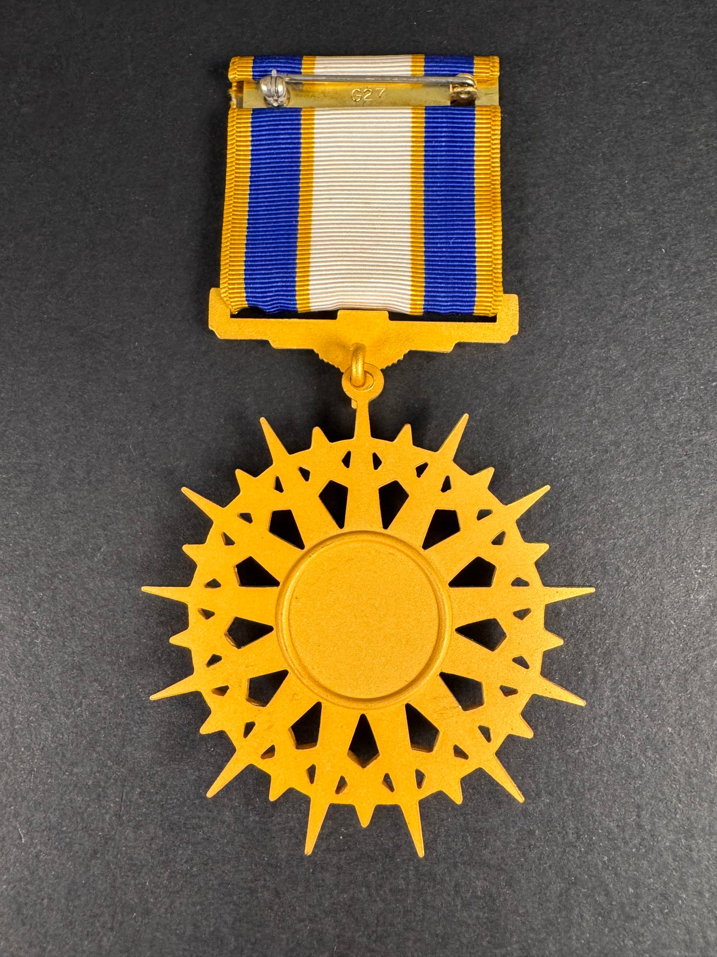 Photo 2 of United States Air Force Distinguished Service Medal USAF - collectible militaria item