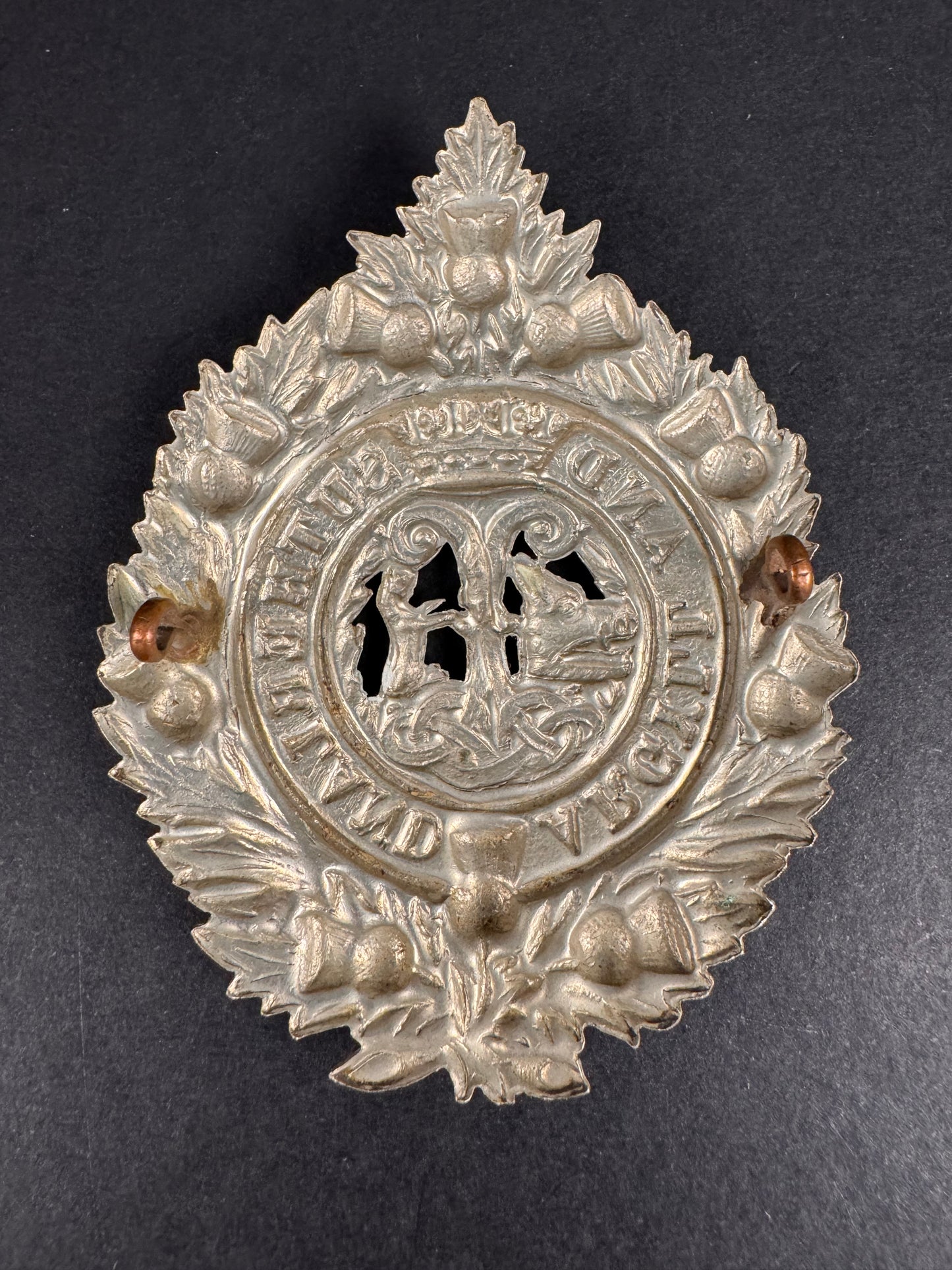 Photo 2 of WW2 British Army Argyll And Sutherland Highlanders Cap Badge - collectible militaria item
