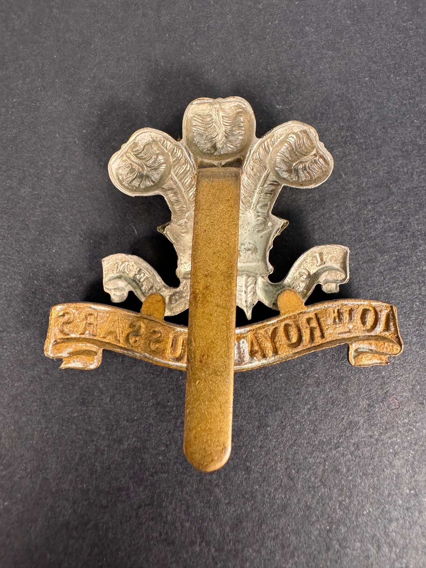 Photo 2 of WW1 British Army 10th Royal Hussars Cavalry Cap Badge - collectible militaria item