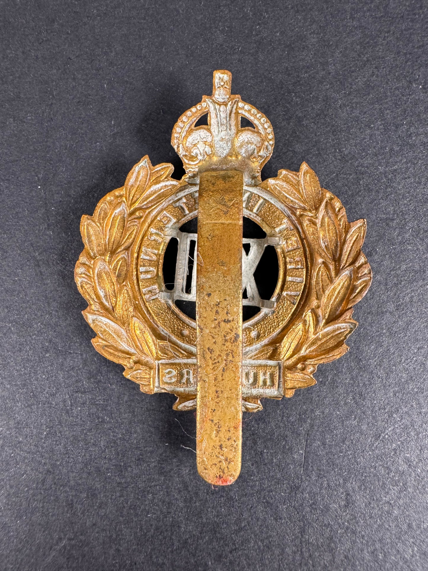 Photo 2 of WW1 British Army 13th Hussars Cavalry Cap Badge XIII - collectible militaria item