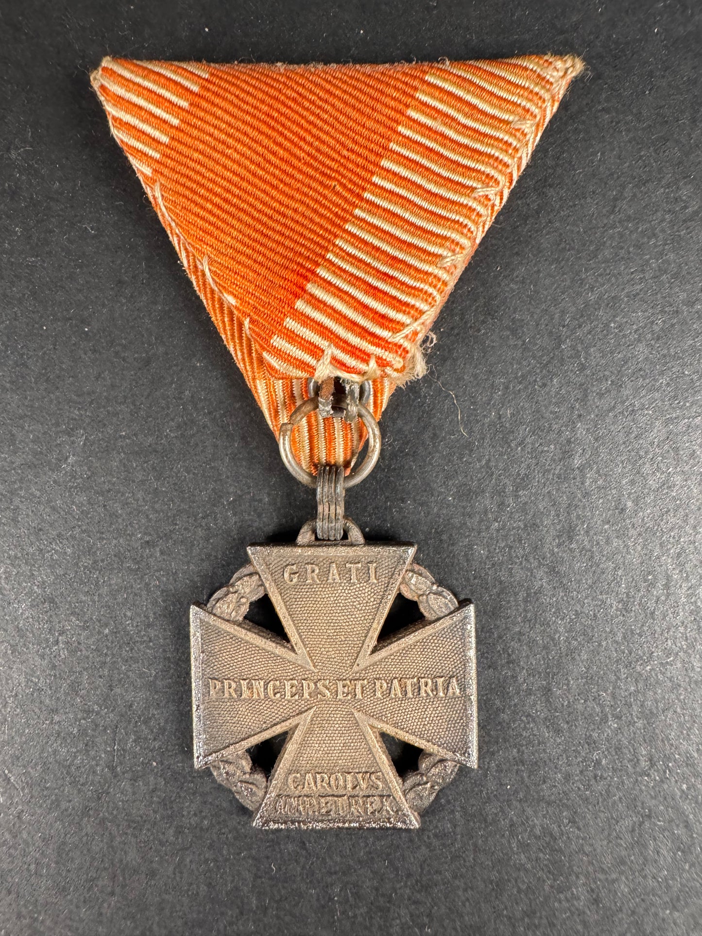 Photo 2 of WW1 Austro Hungarian Empire Karl Truppen Kreuz Medal - collectible militaria item