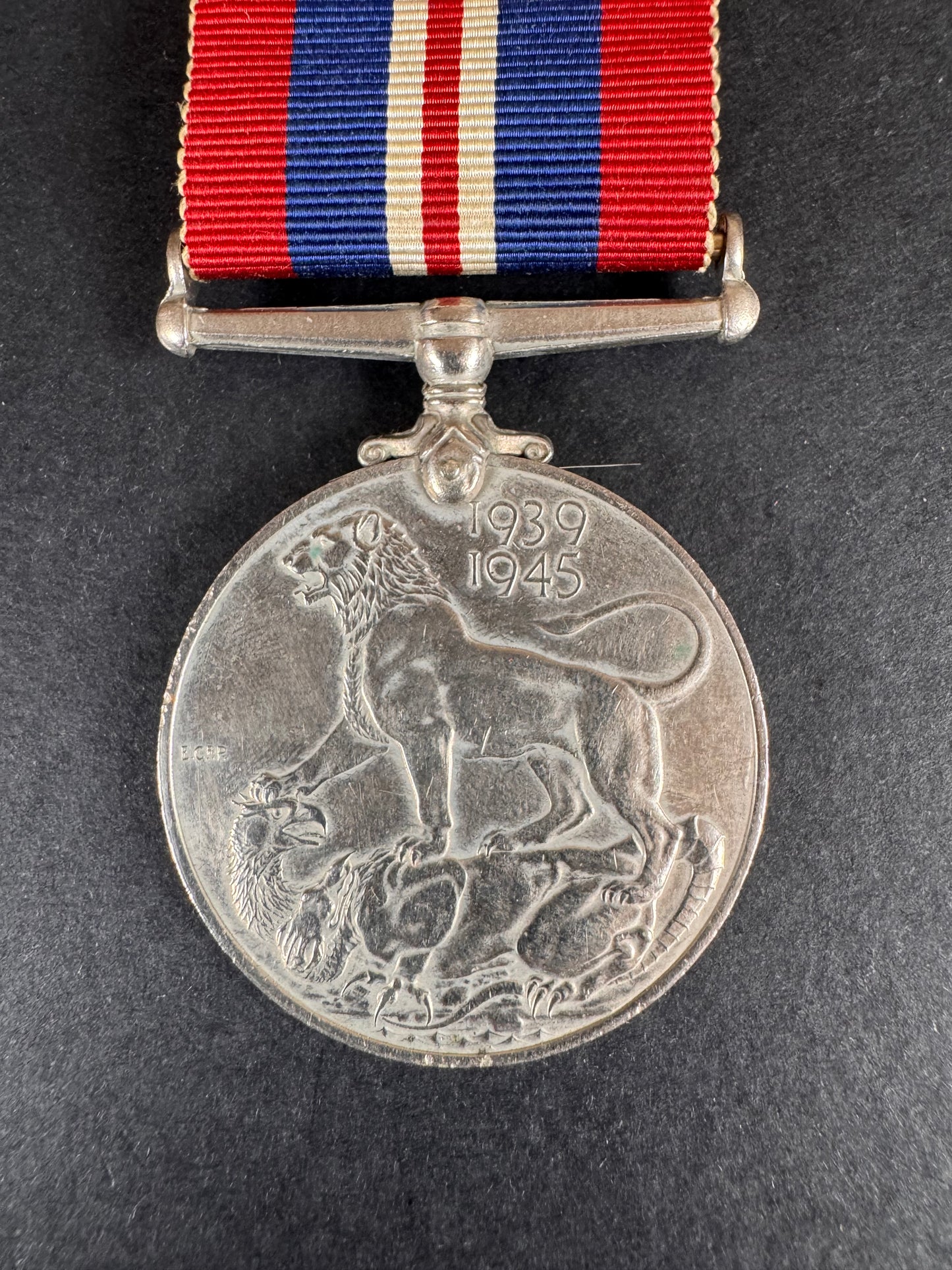 Photo 3 of WW2 British The 1939 - 1945 War Medal - collectible militaria item