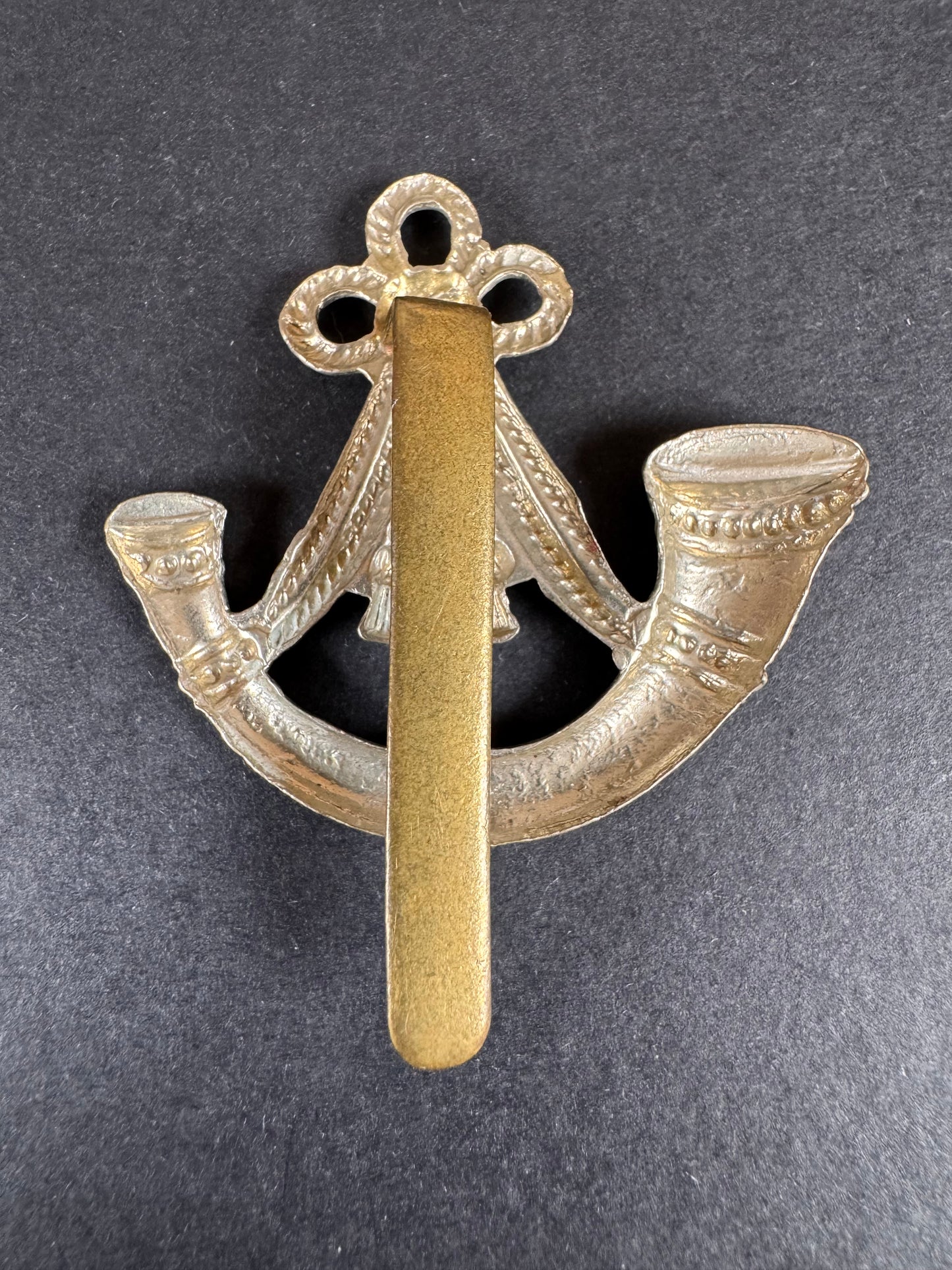 Photo 2 of WW2 British Army Buckinghamshire Light Infantry Regiment Cap Badge - collectible militaria item
