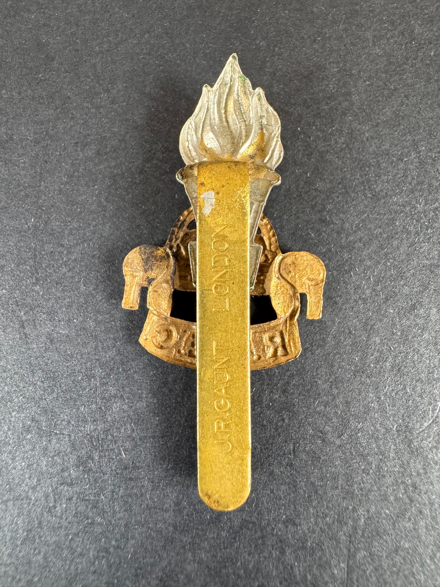 WW2 British Royal Army Education Corps (RAEC) Cap Badge