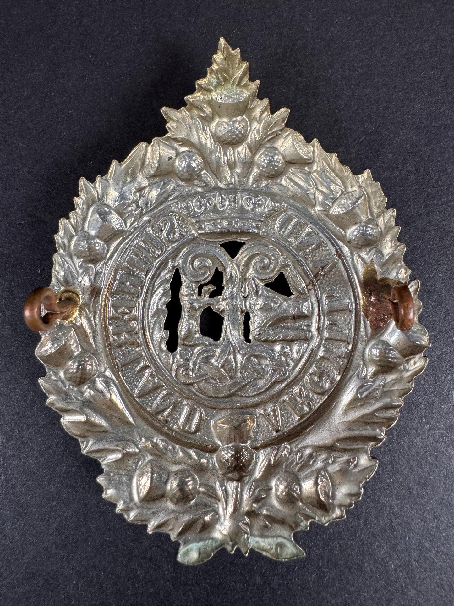 Photo 2 of WW2 British Army Argyll And Sutherland Highlanders Cap Badge - collectible militaria item