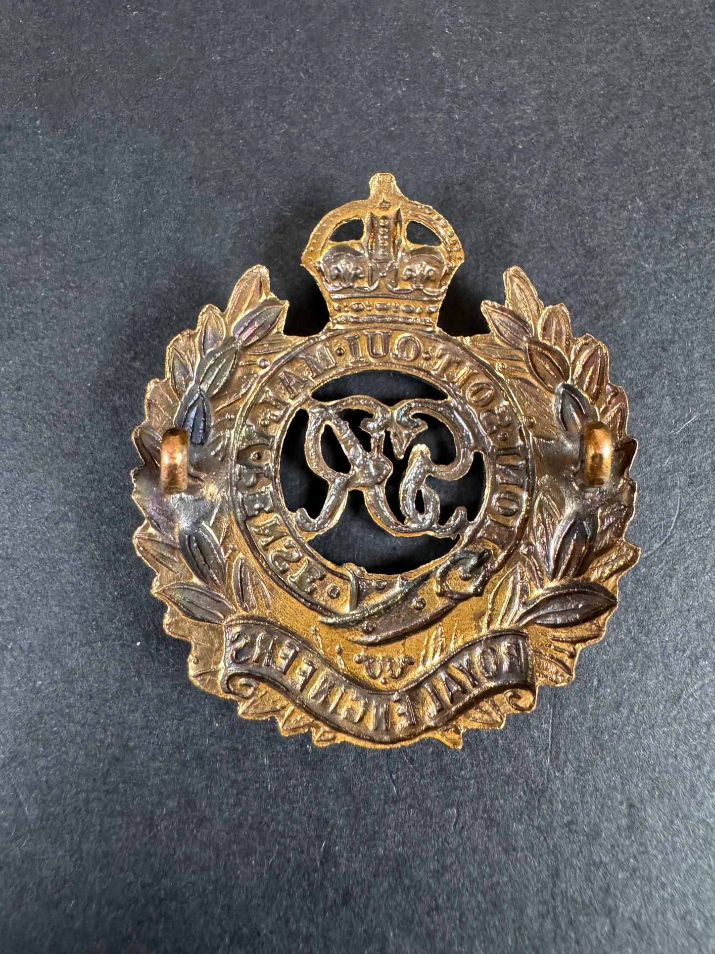 Photo 2 of WW2 British Army Royal Engineers Militia Cap Badge - collectible militaria item