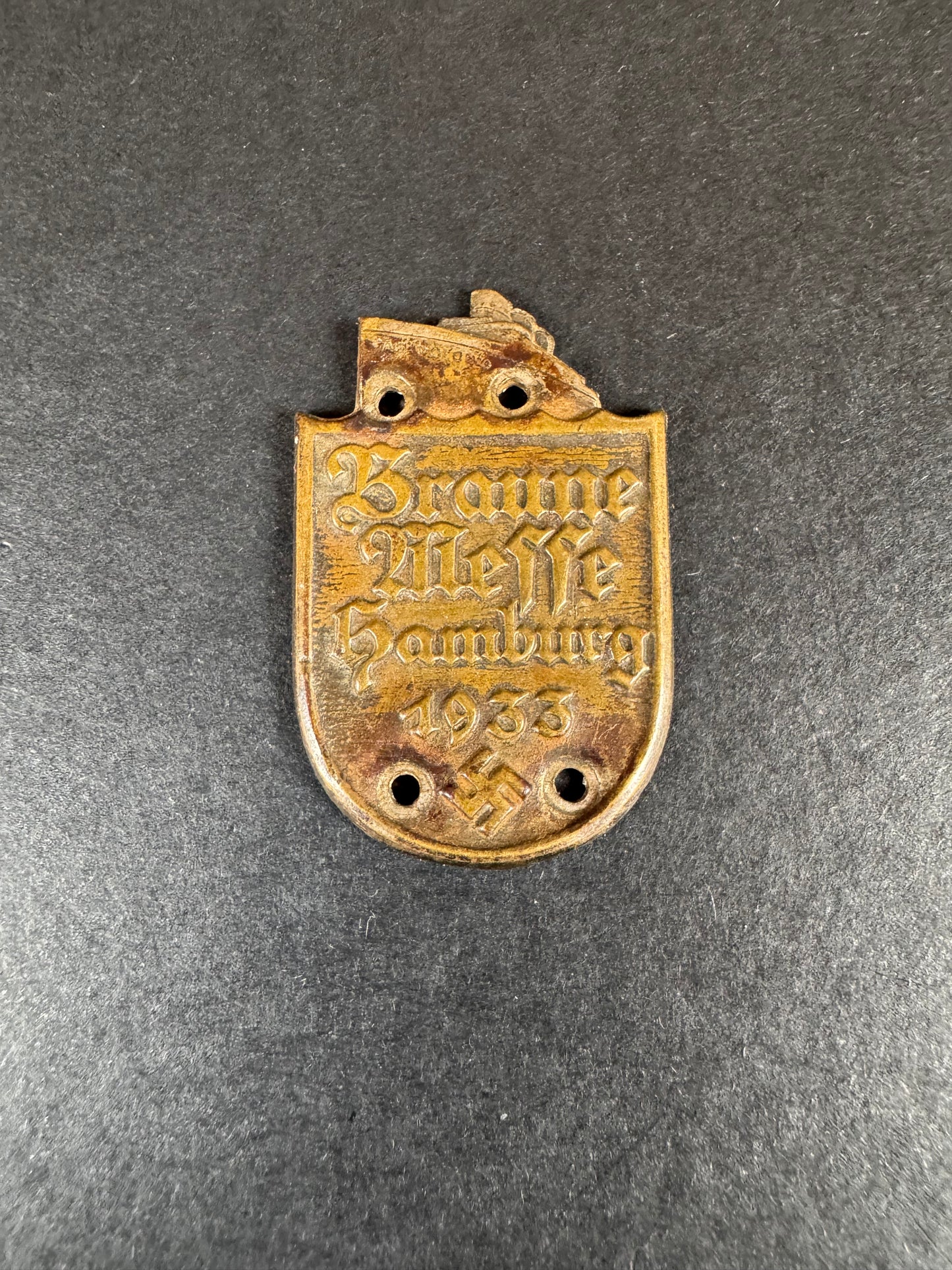 Photo 2 of Third Reich 1933 Hamburg Braune Messe Badge - collectible militaria item
