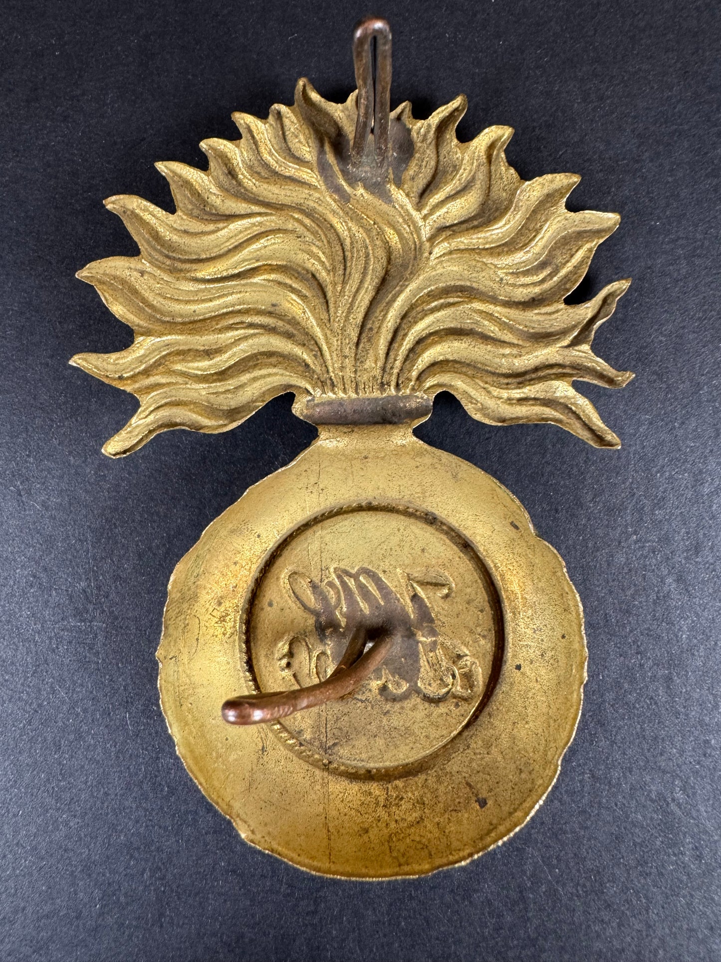 Photo 3 of Victorian British Army Honourable Artillery Company (HAC) 1879 Busby Cap Badge - collectible militaria item