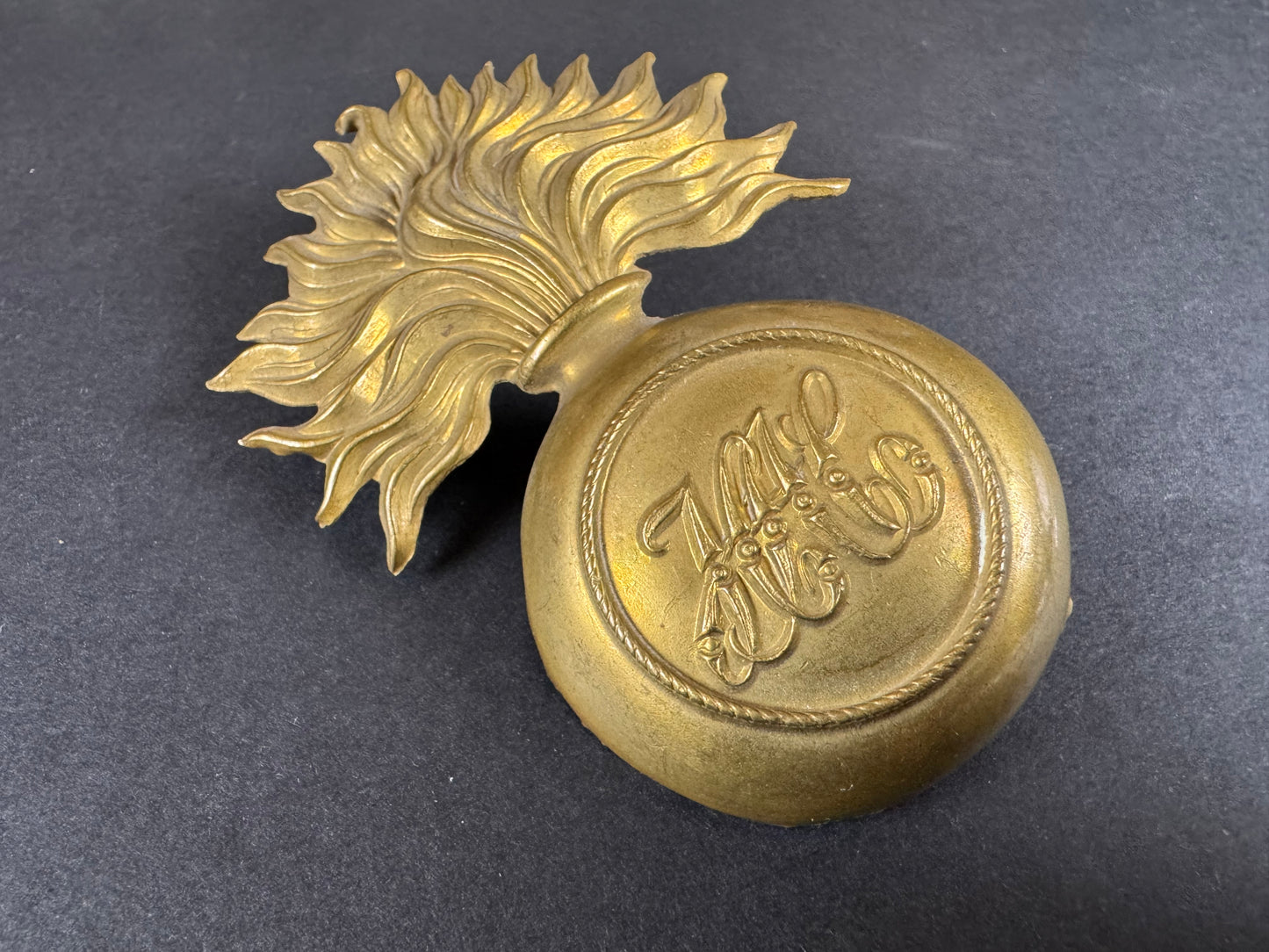 Photo 2 of Victorian British Army Honourable Artillery Company (HAC) 1879 Busby Cap Badge - collectible militaria item