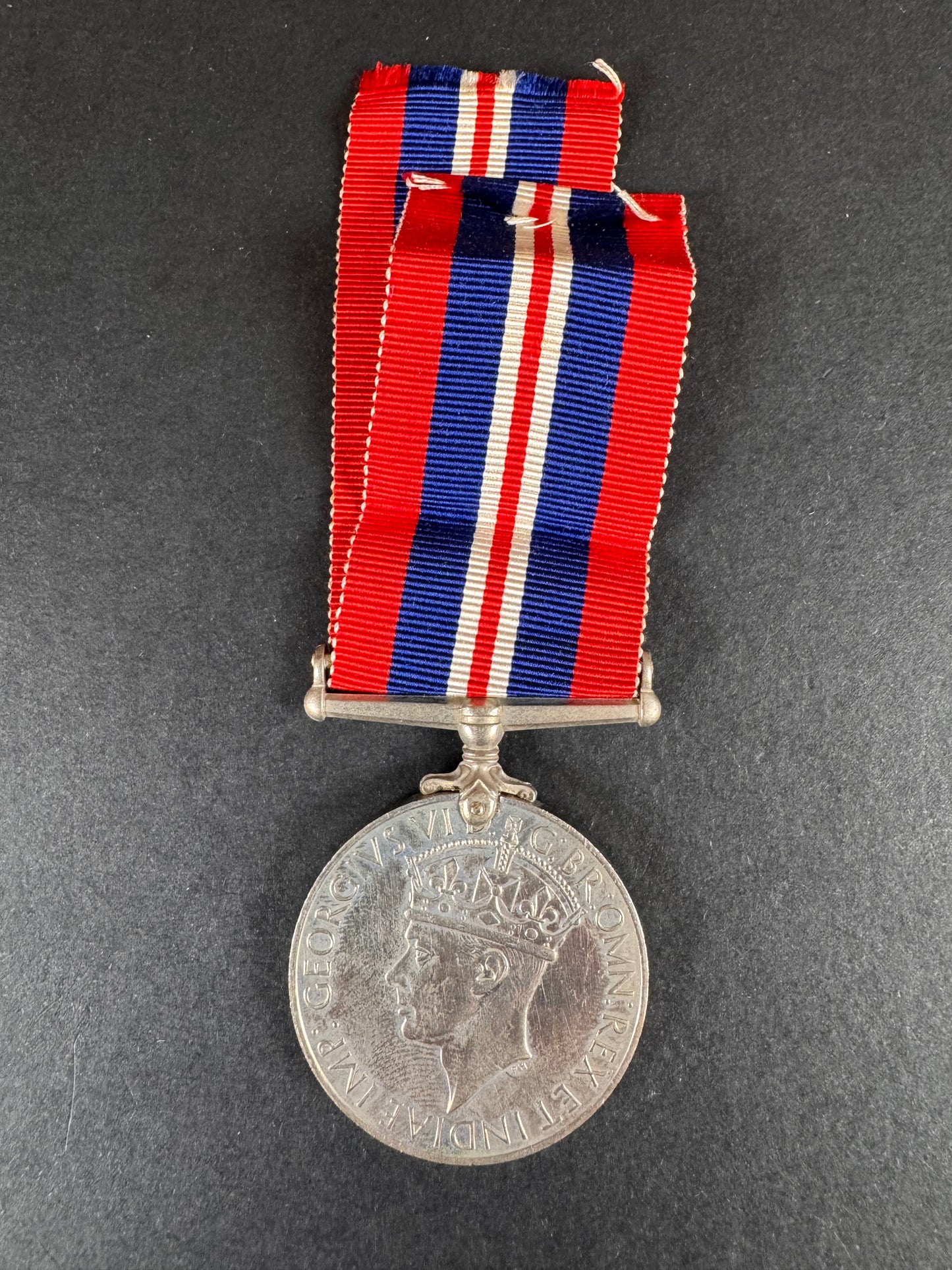 Photo 1 of WW2 British The 1939 - 1945 War Medal - collectible militaria item