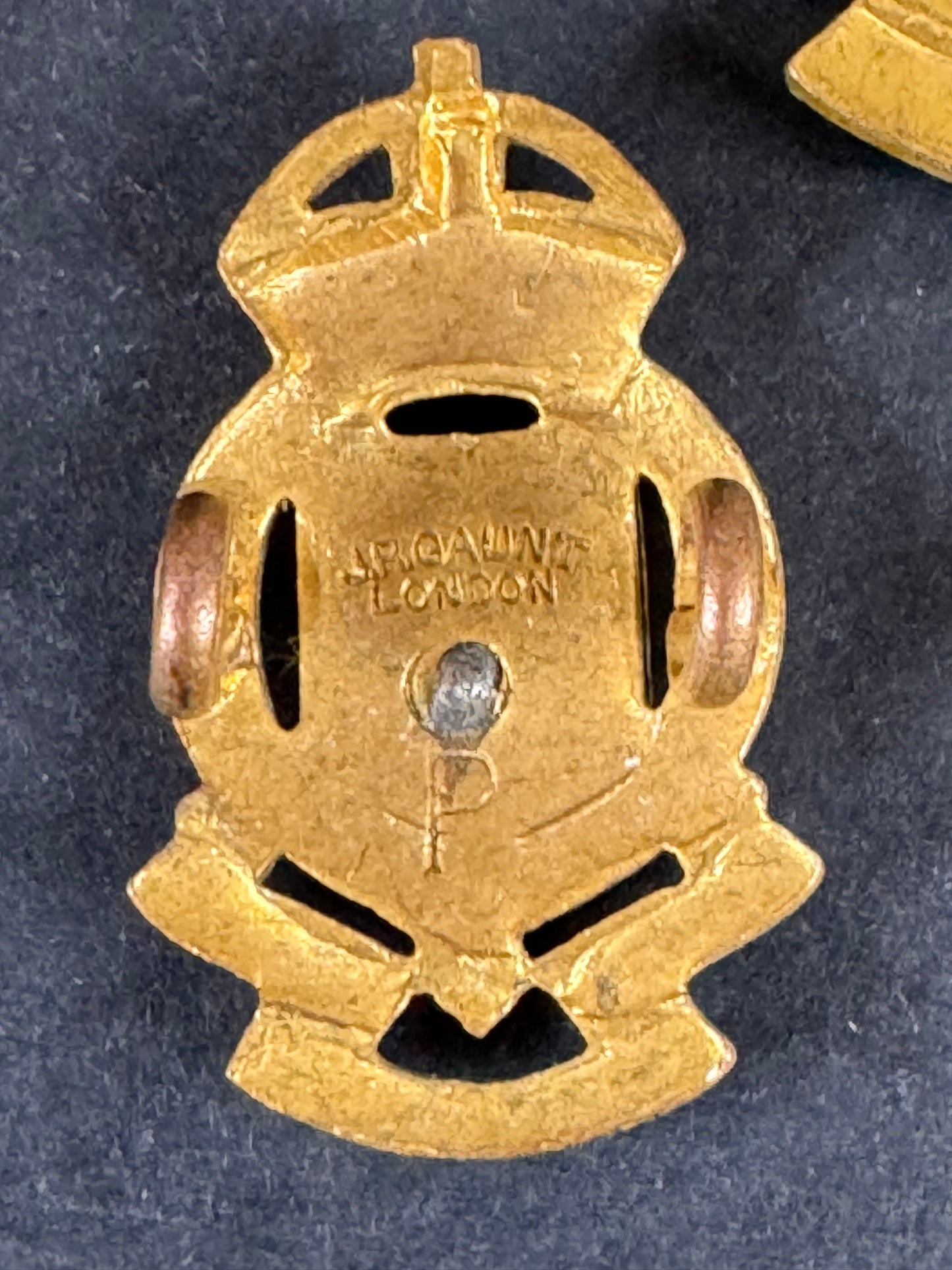 Photo 3 of Korean War British Royal Army Ordnance Corps Officer's Cap & Collar Badges - collectible militaria item