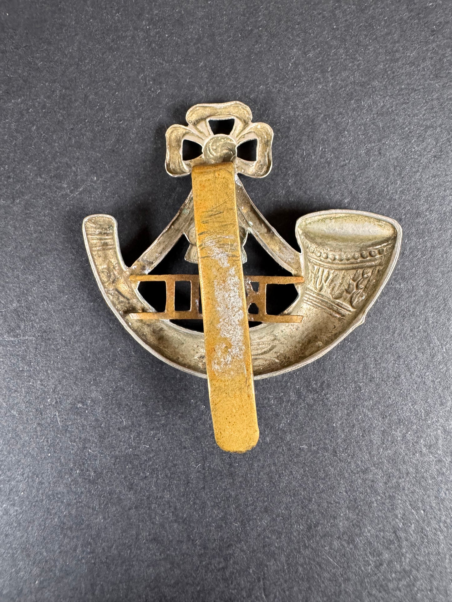 Photo 2 of WW2 British Army King's Shropshire Light Infantry Regiment Cap Badge - collectible militaria item