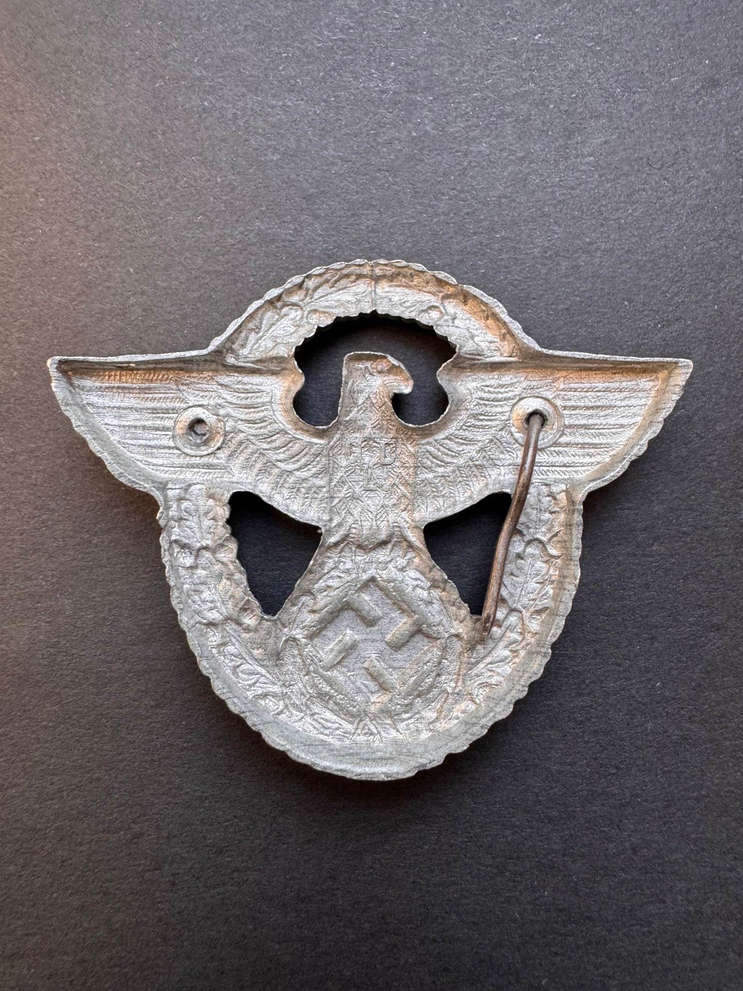 Photo 3 of WW2 German Police Visor Cap Eagle - collectible militaria item