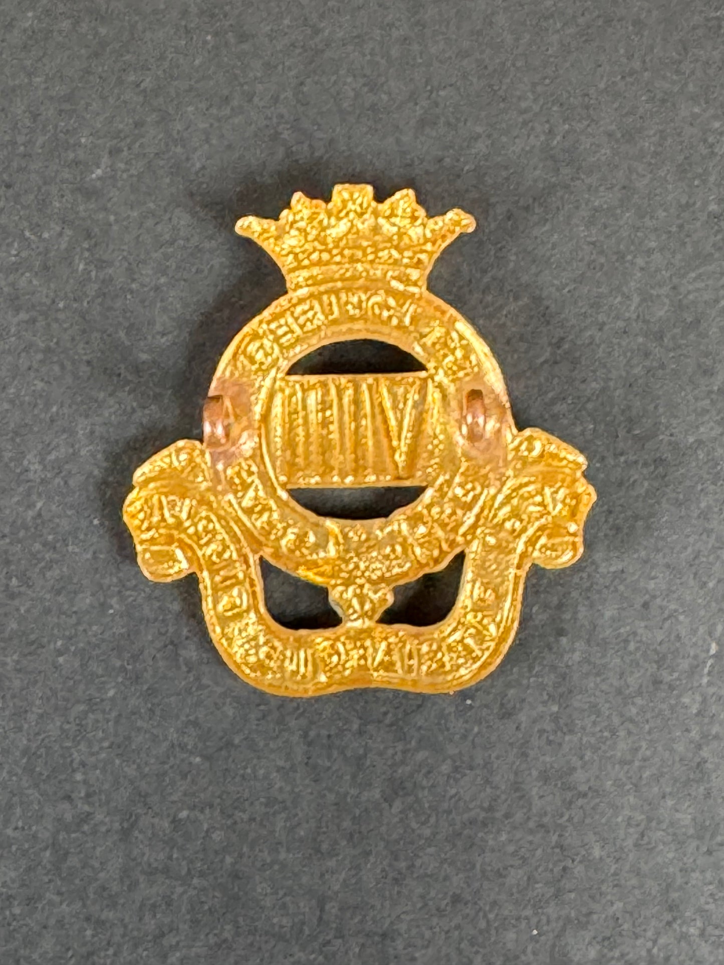 Photo 2 of WW2 Canadian Army 8th Princess Louise's Hussars Cap Badge - collectible militaria item