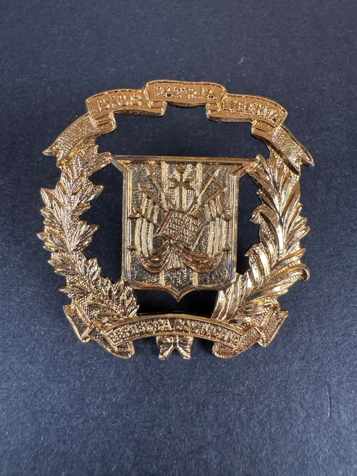 Photo 1 of Dominican Republic Army Cap Badge - collectible militaria item