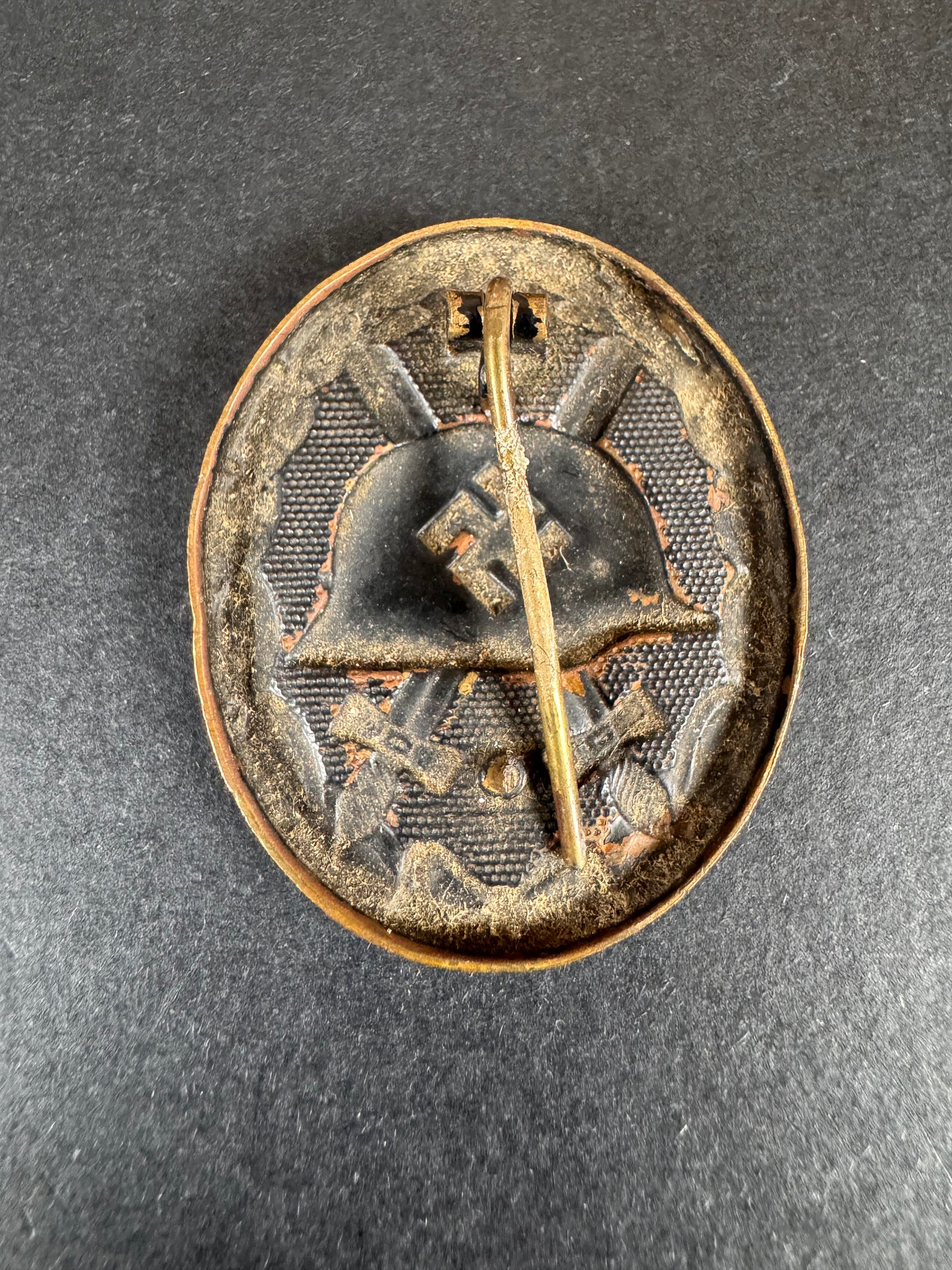 Photo 3 of WW2 German 1939 Black Wound Badge - collectible militaria item