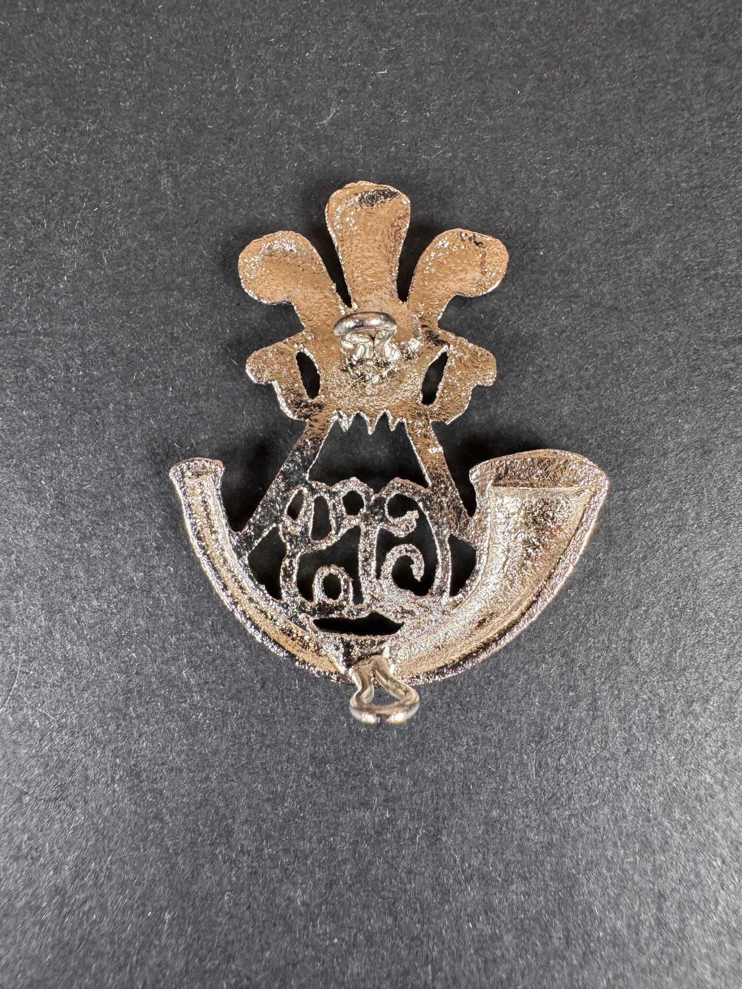 Photo 2 of WW2 British Indian Calcutta Light Infantry Cap Badge CLI - collectible militaria item