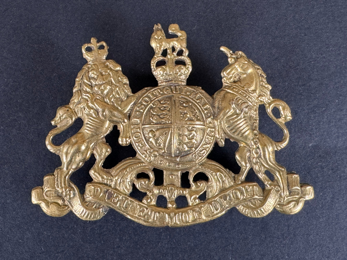 Photo 1 of After WW2 British Army Royal Horse Guards Officer's Pouch Badge - collectible militaria item