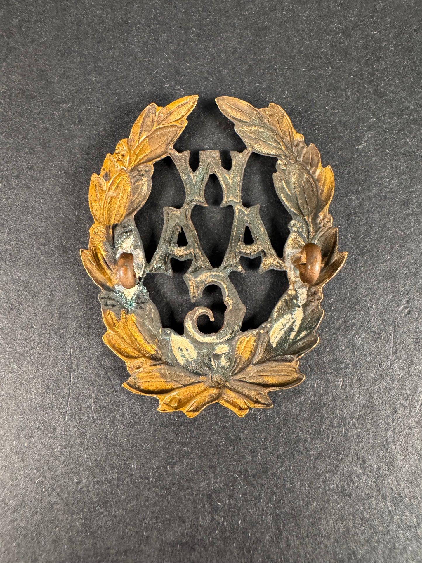 Photo 2 of WW1 British Women's Army Auxiliary Corps Cap Badge WAAC - collectible militaria item
