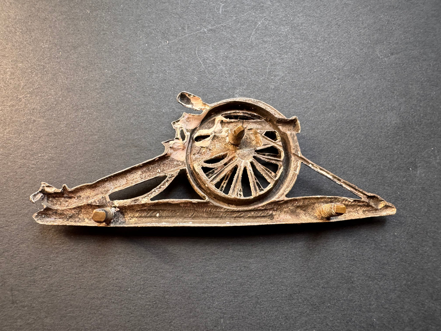 Photo 2 of Victorian British Army Royal Artillery Volunteer Sabretache Badge Ornament - collectible militaria item