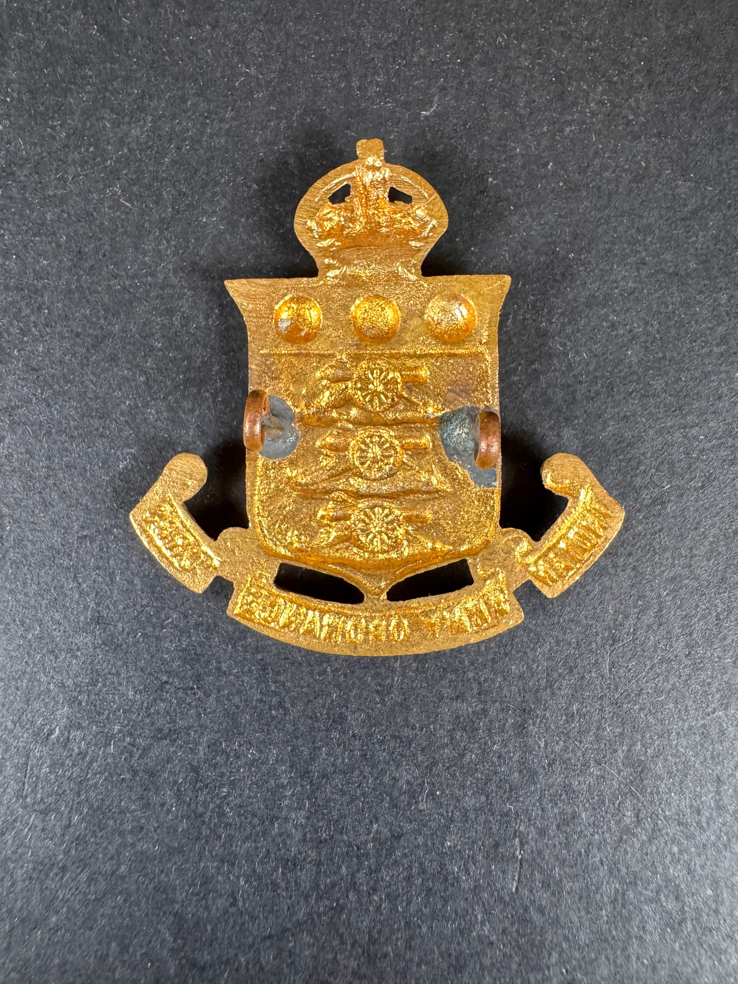 Photo 2 of WW2 British Indian Army Ordnance Corps Cap Badge - collectible militaria item