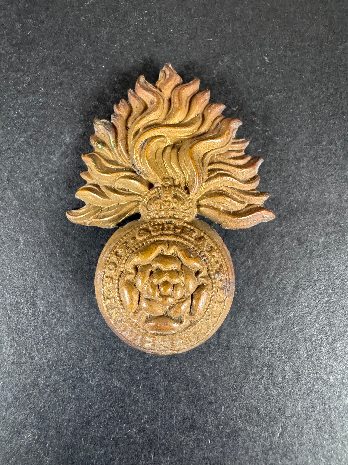 Photo 1 of WW1 British Army Royal Fusiliers Cap Badge - collectible militaria item