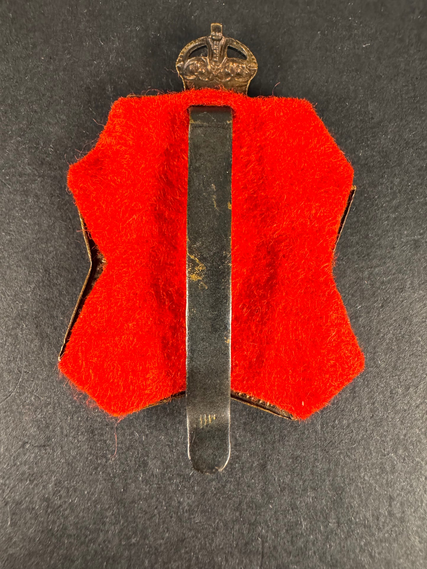 Photo 2 of WW1 British Army King's Royal Rifle Corps Cap Badge KRRC - collectible militaria item