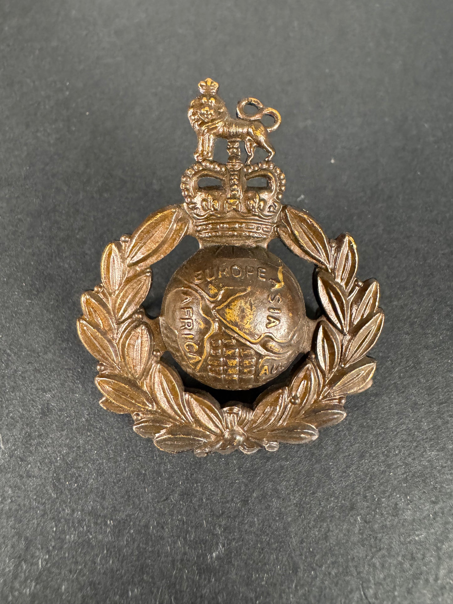Photo 1 of After WW2 British Royal Marines Officer's Cap Badge FIRMIN - collectible militaria item
