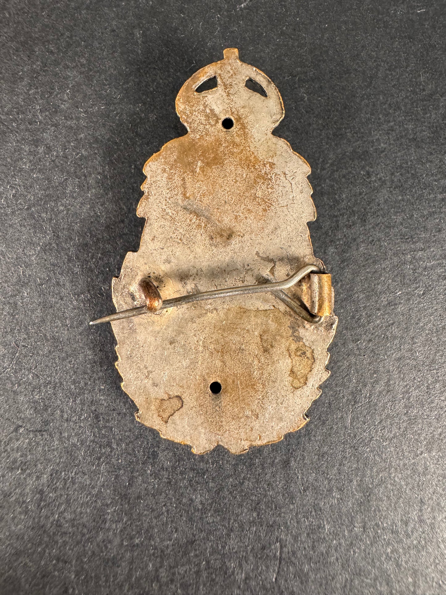 Photo 2 of WW1 British Women's Royal Naval Service Admiralty Cap Badge WRNS - collectible militaria item