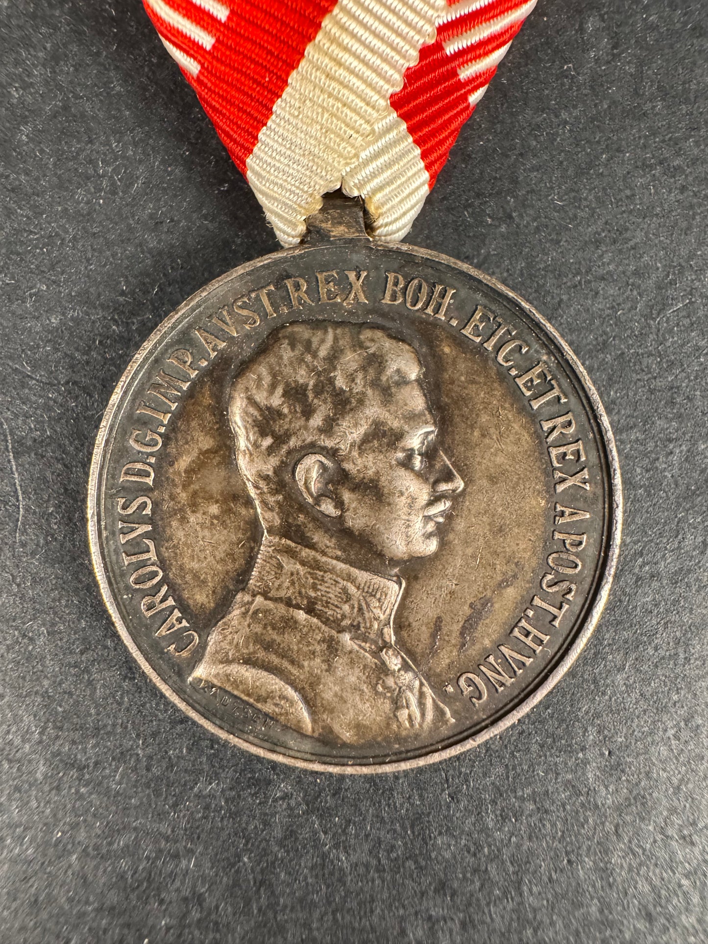 Photo 2 of WW1 Austrian Bravery Medal 2nd Class FORTITUDINI - collectible militaria item