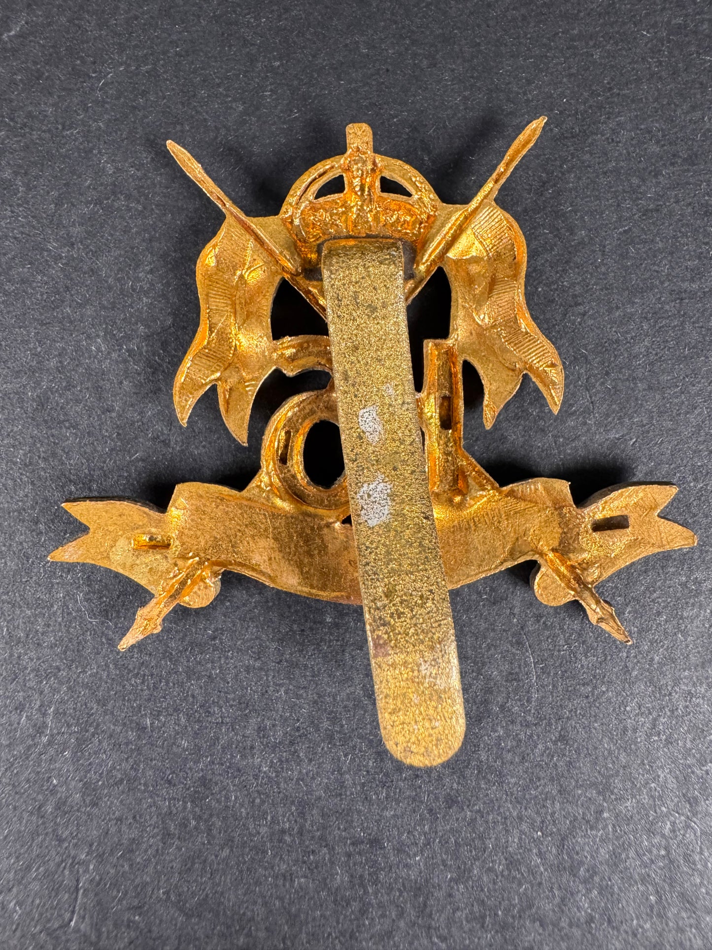 Photo 2 of WW1 British Army The 16th Queen’s Lancers Cavalry Cap Badge - collectible militaria item