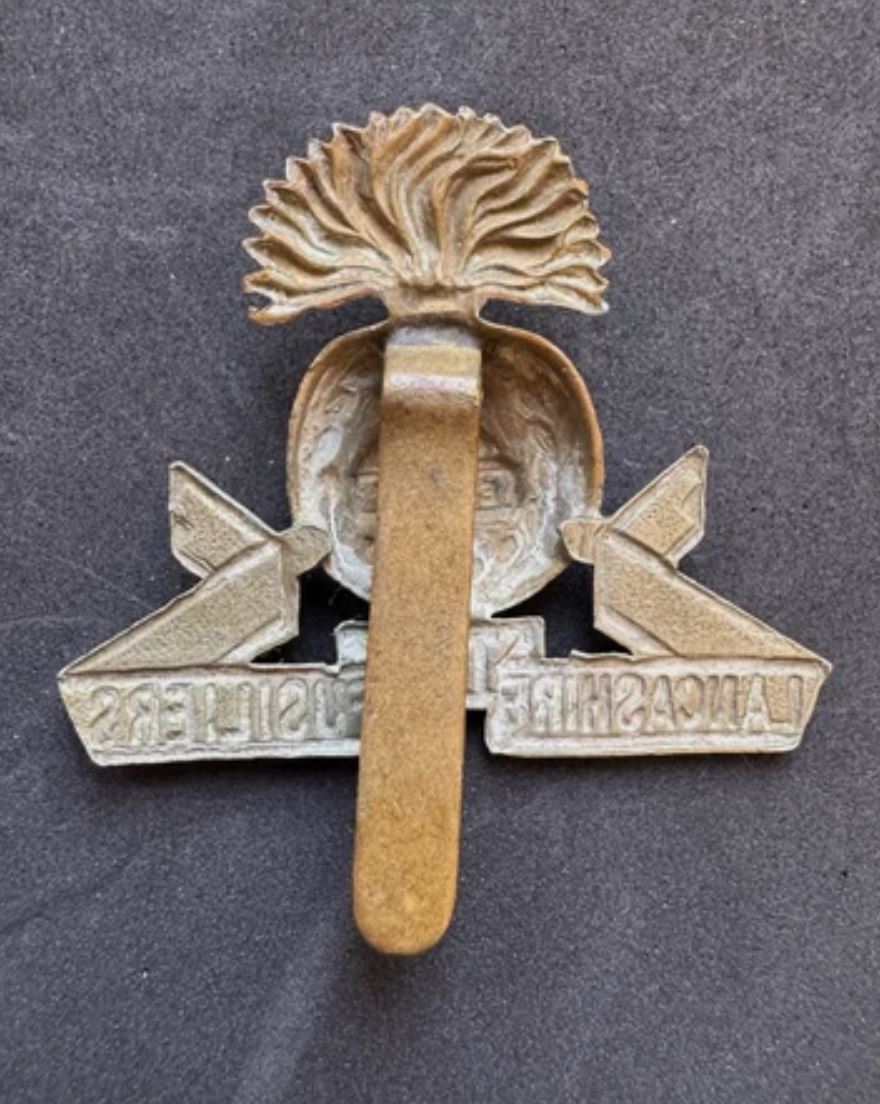 Photo 2 of WW1 British Army The Lancashire Fusiliers Cap Badge - collectible militaria item