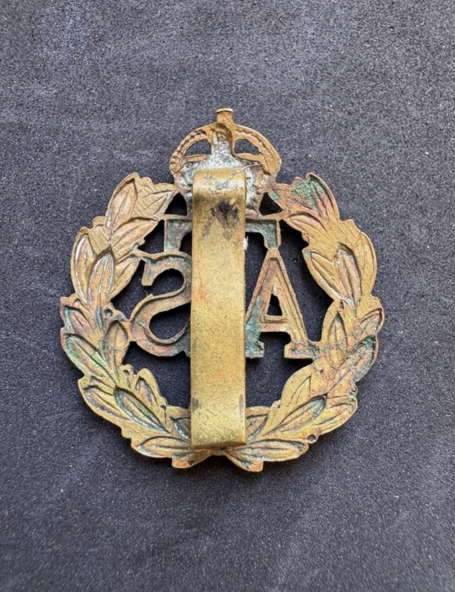 Photo 2 of WW2 British Auxiliary Territorial Service Cap Badge ATS - collectible militaria item