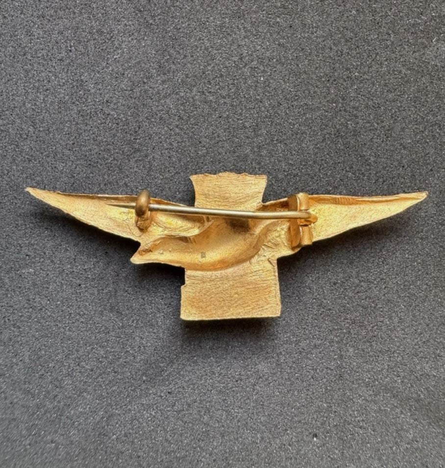 Photo 2 of WW1 British Royal Navy Air Service Sweetheart Lapel Badge Eagle RNAS - collectible militaria item