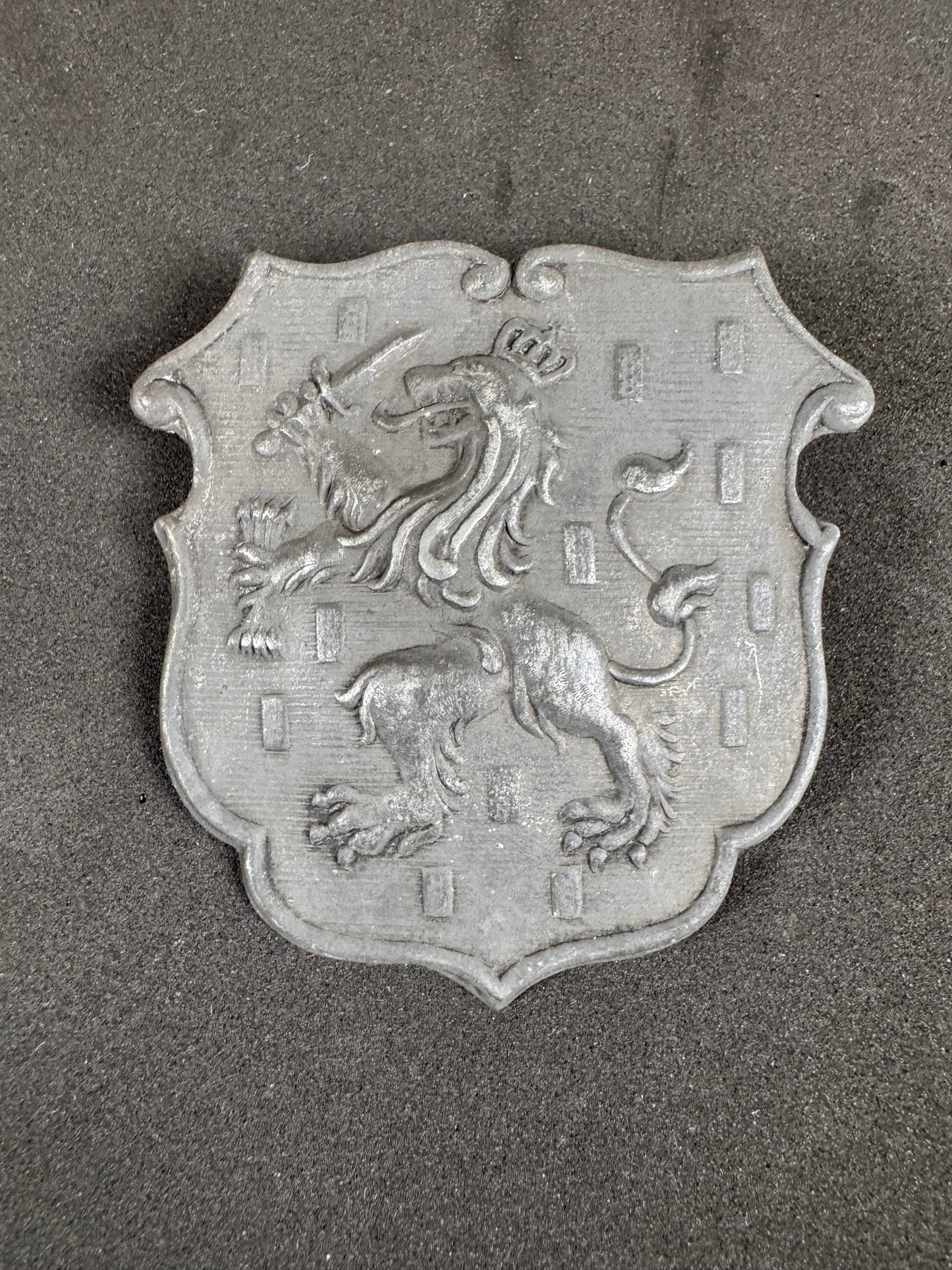 Photo 1 of WW2 Netherlands Pin Badge - collectible militaria item