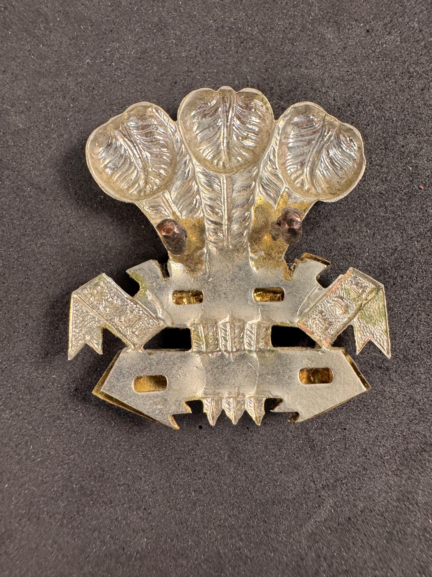 Photo 2 of Victorian-era British Army The Leinster Regiment (Irish) Cap Badge - collectible militaria item