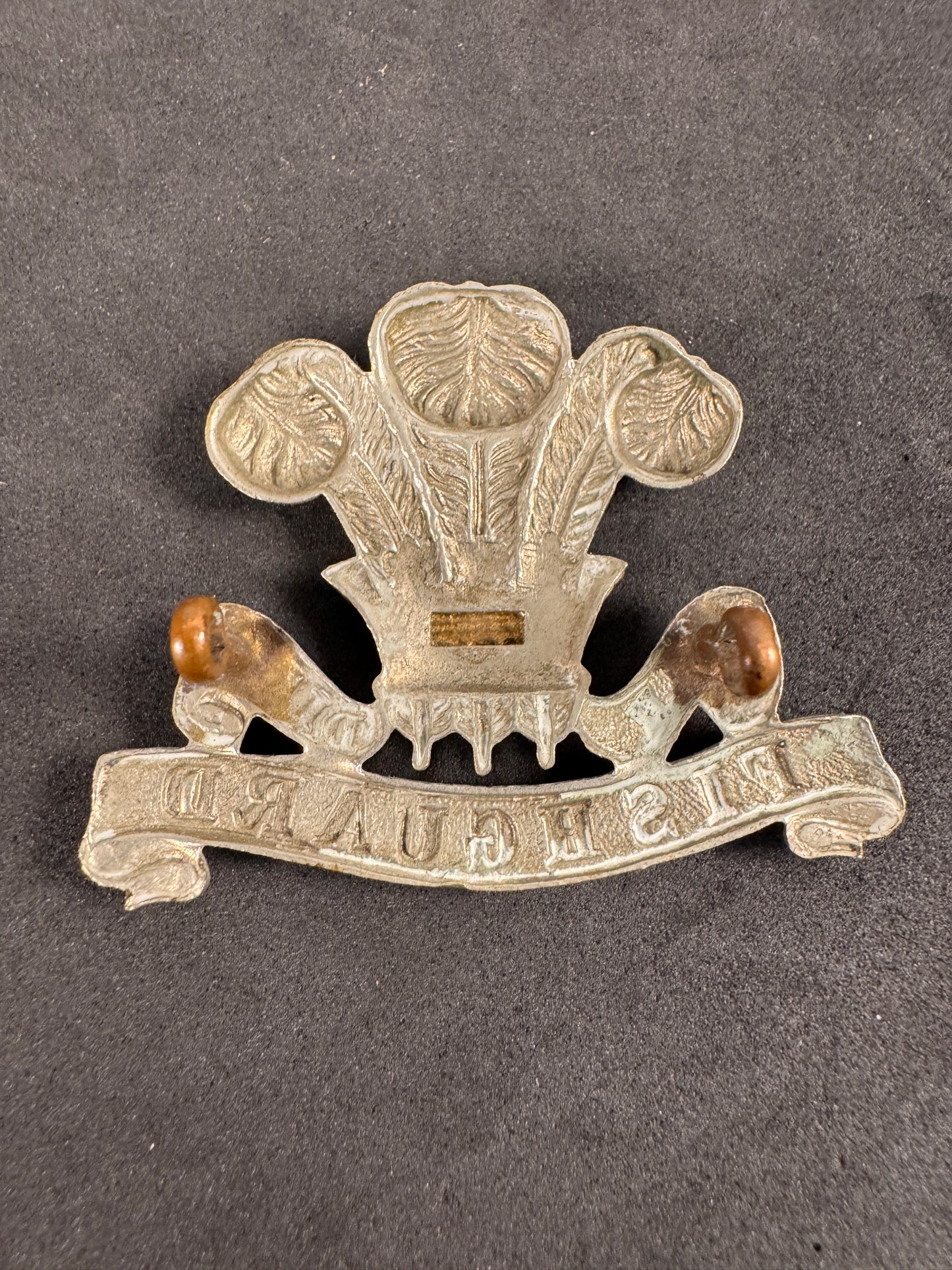 WW1 British Army Pembrokeshire Yeomanry Cap Badge (Fishguard)