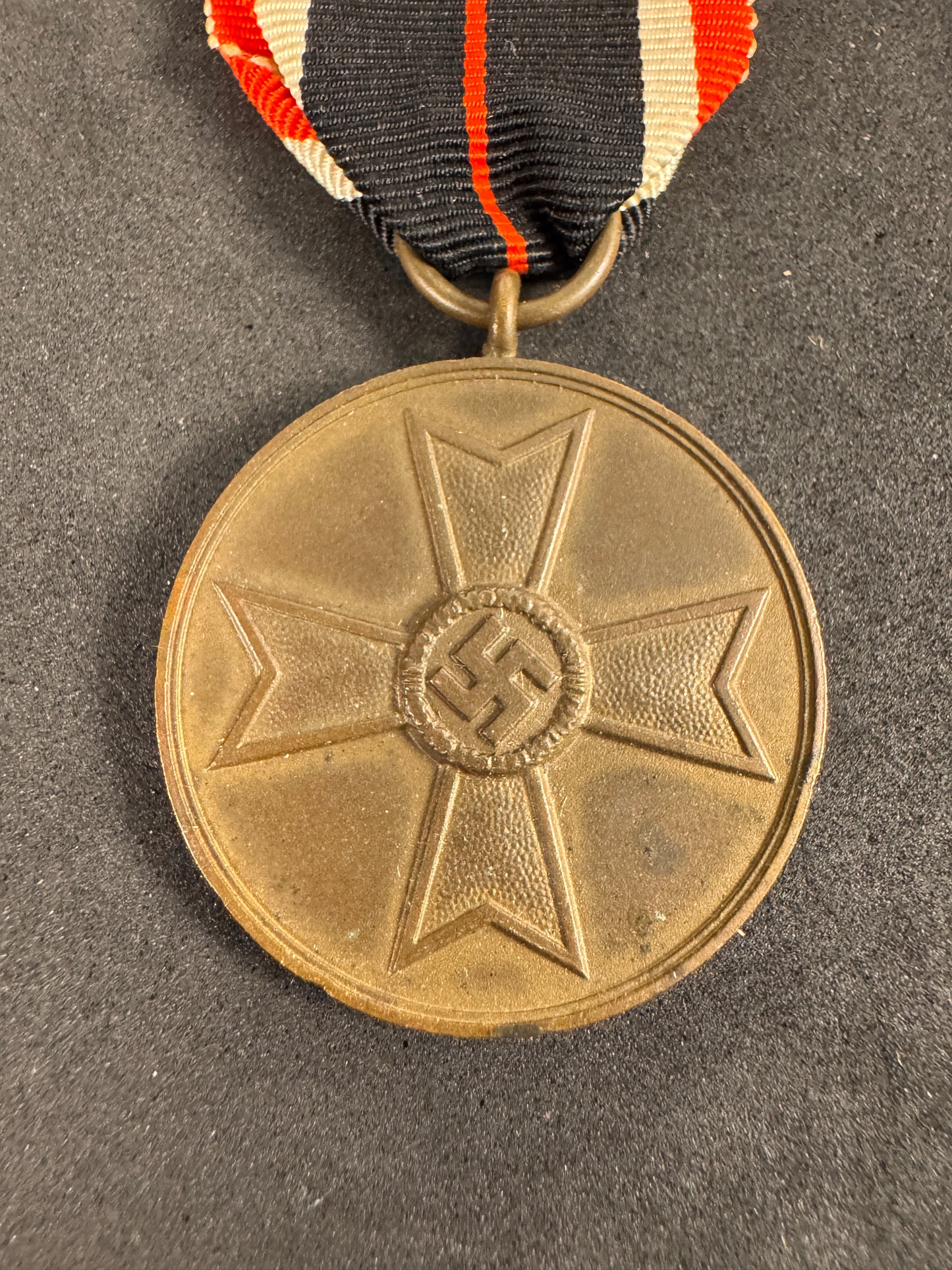 Photo 3 of WW2 German War Merit Medal (Kriegsverdienstmedaille) - collectible militaria item