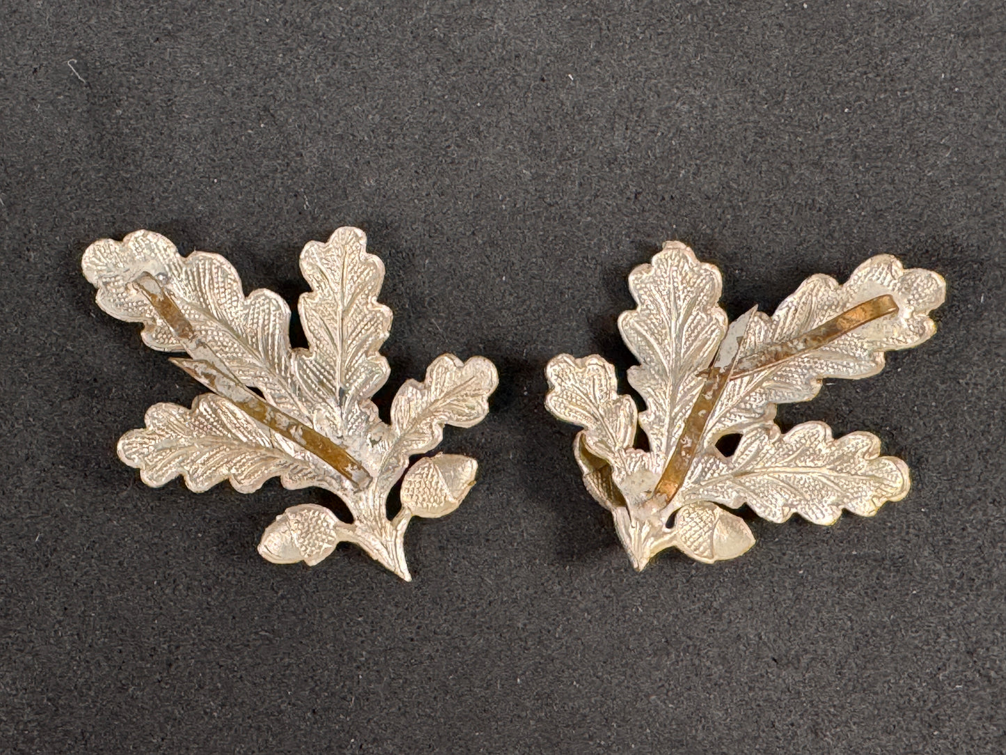 Photo 2 of German Freikorps Silver Oakleaf Collar Badges (Pair) - collectible militaria item