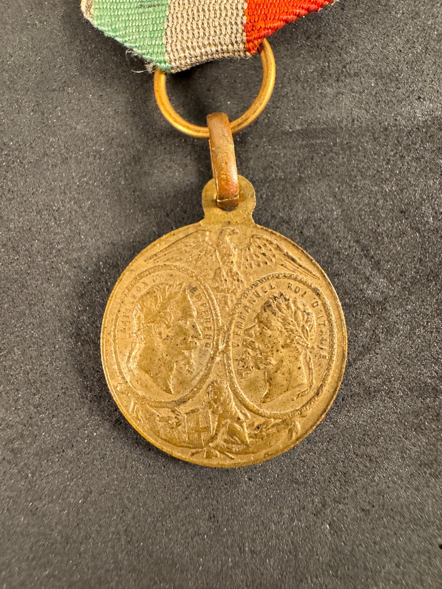 Photo 2 of French Commemorative Medal for the 1859 Italian Independence Campaign - collectible militaria item