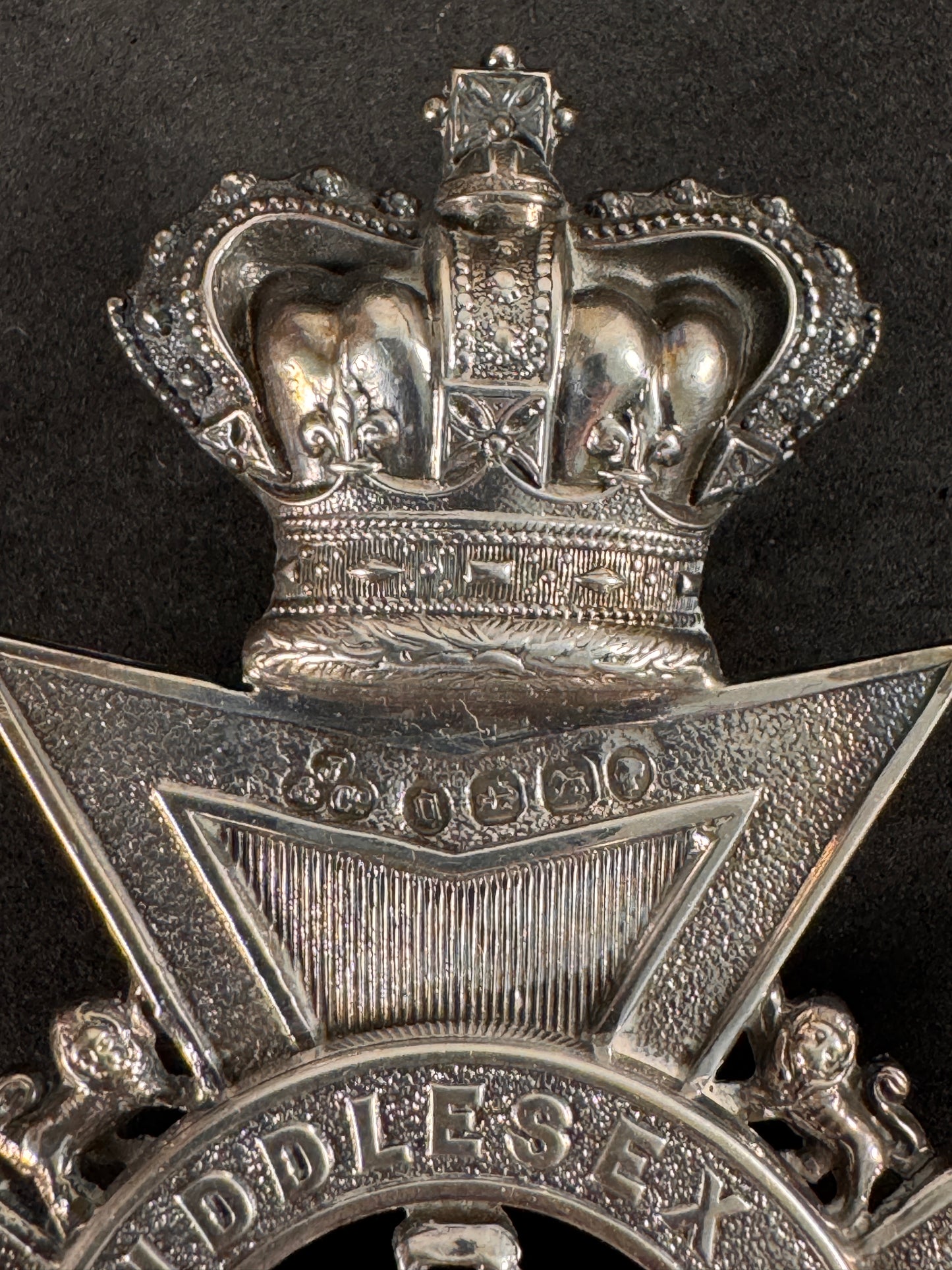 Photo 3 of Victorian British 1st Middlesex Rifle Volunteer Corps Officer's Silver Cross Belt Badge - collectible militar